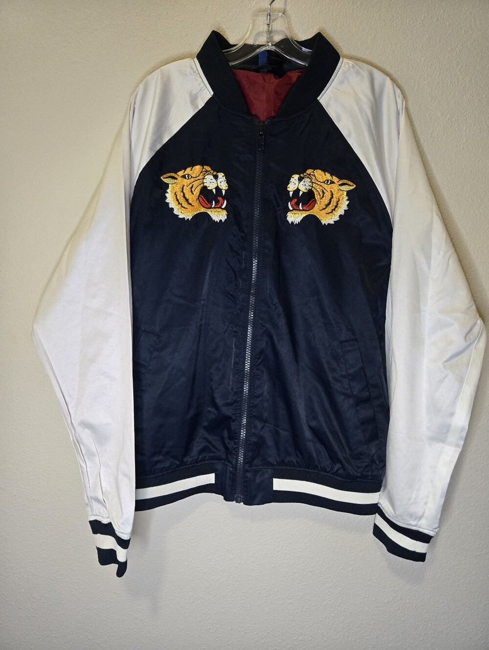 H&M Divided Sukajan Tiger Embroidered Satin Bomber Jacket Navy Blue Men’s XL